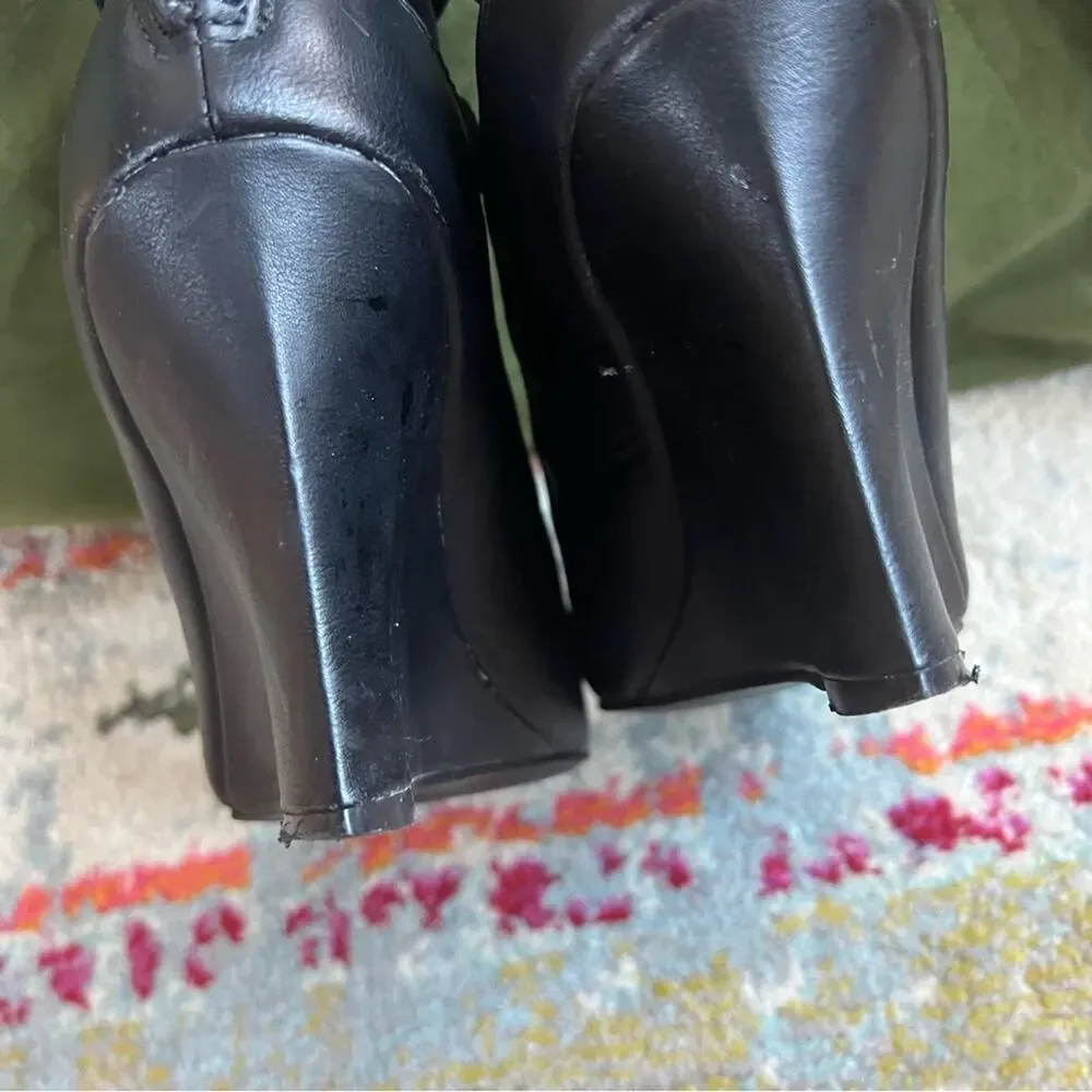 Rue21 etc Strappy Wedge 3 1/2” Heels Faux Leather Size Large 8 / 9 Black